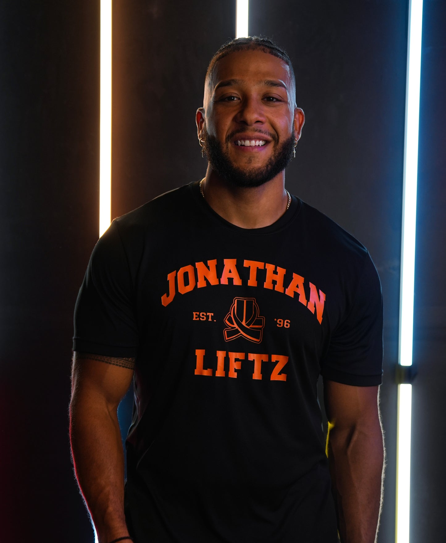 Jonathanliftz T-Shirt